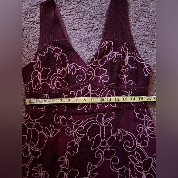Anthropologie Moulinette Soeurs Ariana Lace Embroidered Sheath Dress in Burgundy - Picture 11 of 11